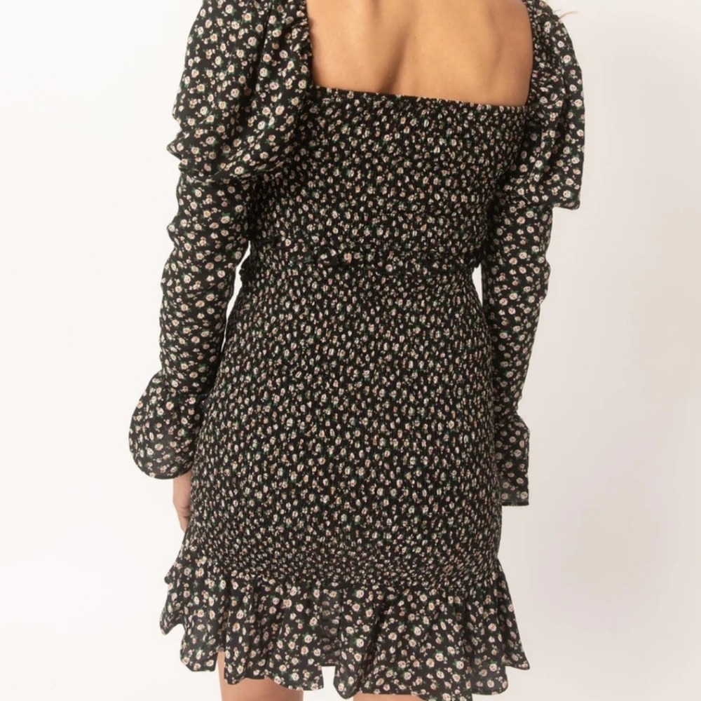 Black floral stretchy smocked ruffle dress M/L NWT - Picture 2 of 13